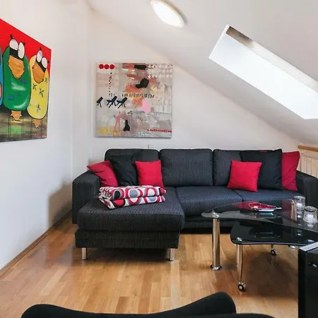 Comeback Apartament